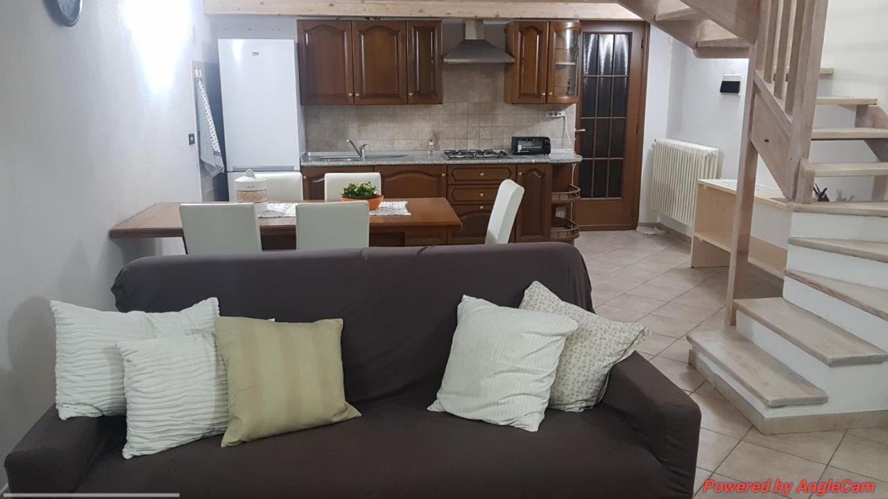 Appartamento "Chanoux 74" ชาตีญอน ภายนอก รูปภาพ