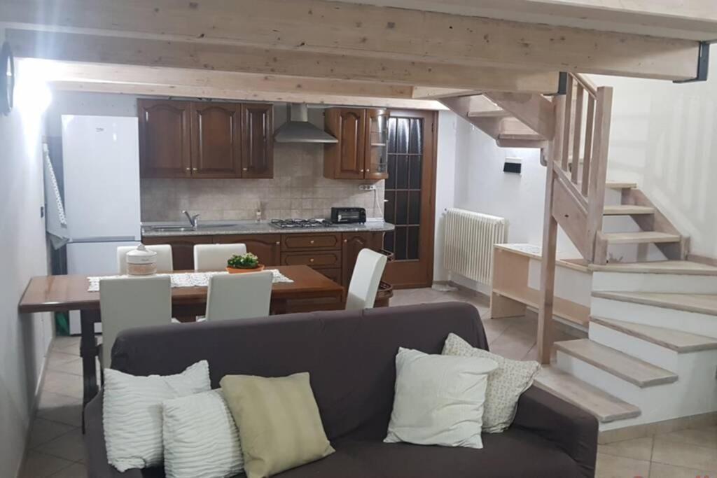 Appartamento "Chanoux 74" ชาตีญอน ภายนอก รูปภาพ
